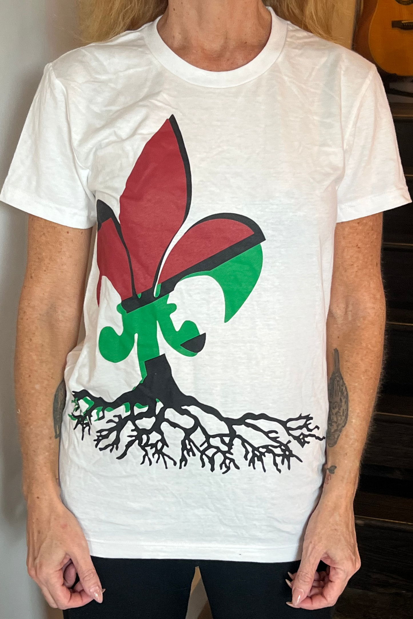 White with Color Print - Fluer De Tree - T-Shirt